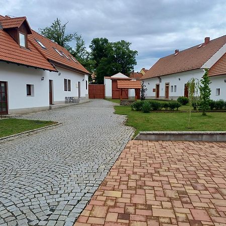 Апартаменты Martinuv Dvur Пльзень Экстерьер фото
